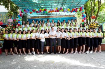 Đội ngũ giáo viên Hoa Trạng Nguyên giàu kinh nghiệm - tận tâm - thấu hiểu